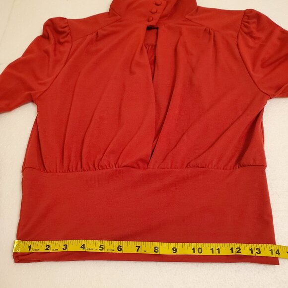 Stiletto Mock Neck Red Long Sleeved Crop Top Peekaboo Front Y2K Vintage - L - Picture 10 of 11